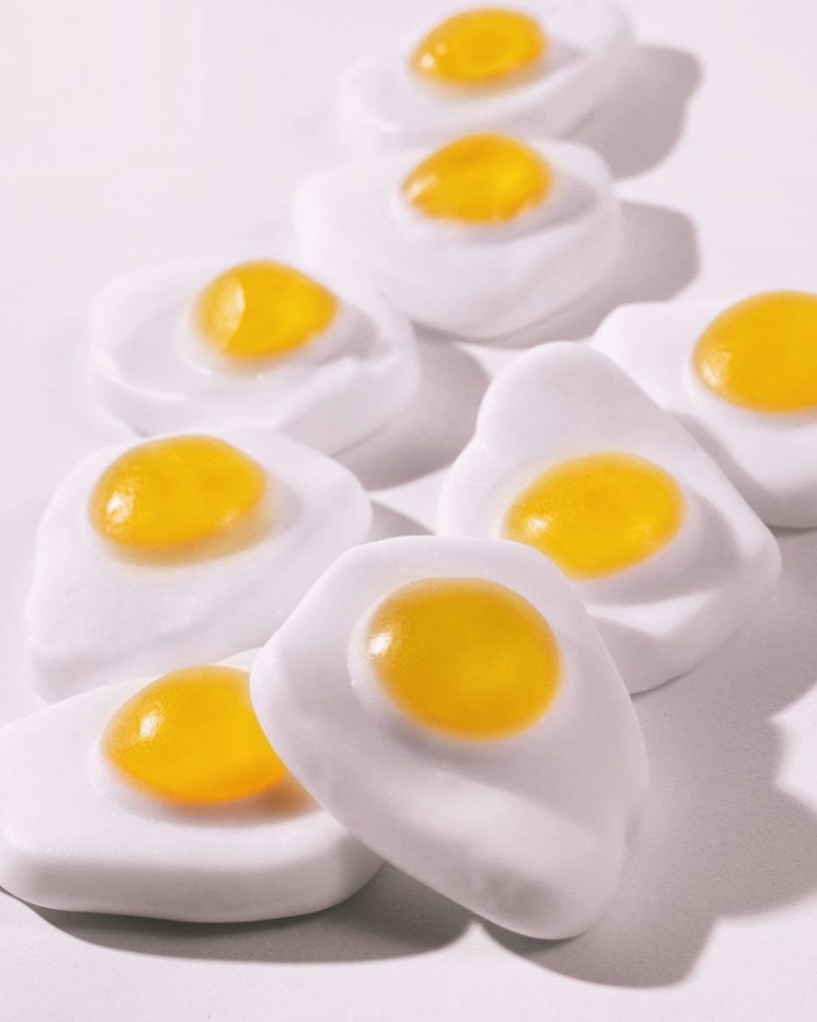 Osterhase sucht Naschkatze